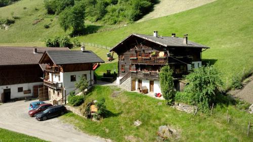 Senales House | Family-Friendly Getaway at Ausser Brugghof Hotel