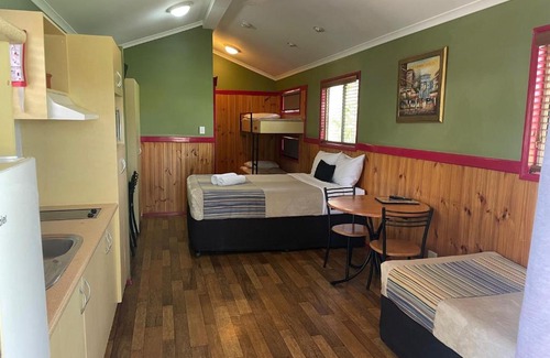 Richmond Hill Resort | Family-Friendly Big4 Aussie Outback Oasis with Pool Access