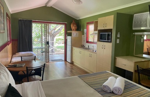 Richmond Hill Resort | Family-Friendly Big4 Aussie Outback Oasis with Pool Access
