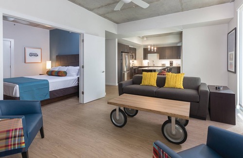 Civic District Resort | Exceptional Austin Experience with Pool and Breakfast Options