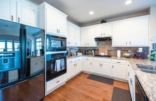 Sunset Valley House | Guest Rated: 10/10 at Austin Charm House with Spa & Breakfast