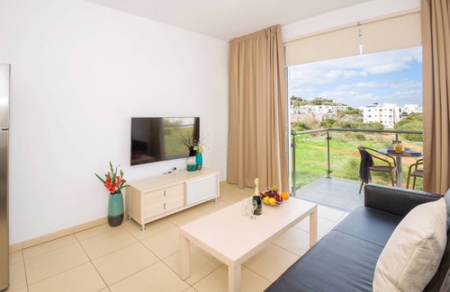 Protaras Apartment | Beachfront Sea View Apartment in Austin: Family-Friendly Stay