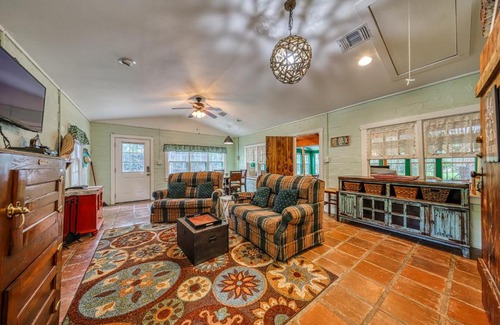 Wimberley House | Inviting Austin Cottage on Cypress Creek - Family Friendly Stay
