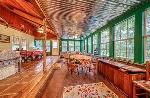 Wimberley House | Inviting Austin Cottage on Cypress Creek - Family Friendly Stay