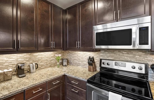 Waller Creek District Apartment | Pet-Friendly 1BD Apartment with Pool in Austin