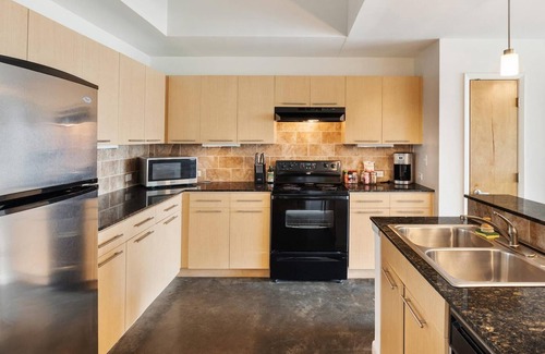 Second Street District Apartment | Stylish 1BD Apartment in Austin's Vibrant 2nd Street Area