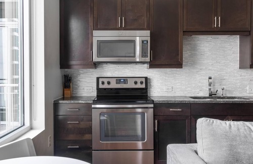 Waller Creek District Apartment | Austin | Grand Studio Apartment
