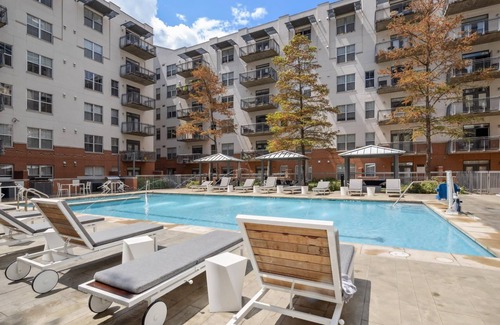 Second Street District Apartment | Explore Austin: Irresistible Downtown 1BD Apartment
