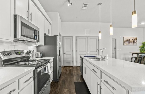 Montopolis Apartment | Elegant Austin 2BR Retreat with Pool & Free Parking