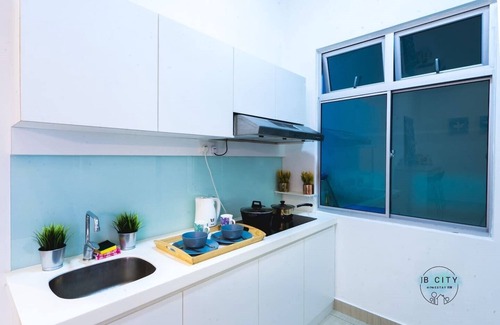 Tebrau Apartment | Cozy Austin Manhattan @JB City Homestay with Breakfast & Kitchen