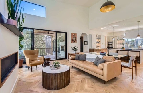 Westwood House | Austin's LUX Modern Home Near Downtown & Zilker