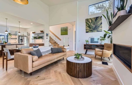 Westwood House | Austin's LUX Modern Home Near Downtown & Zilker