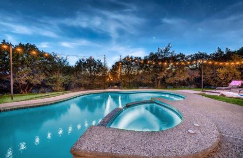 West Oak Hill House | Austin Spacious Haven - Pool Jacuzzi Firepit
