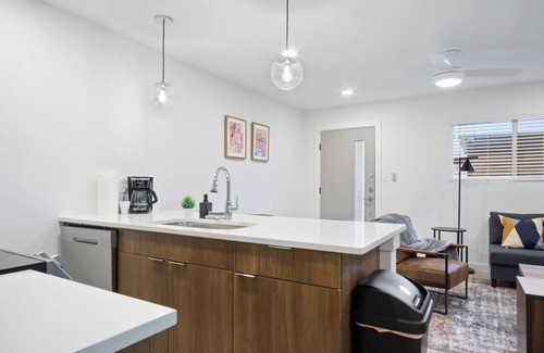 Zilker Apartment | Austin State of the Art Unit 5 Min from Downtown