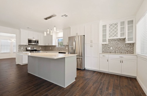 Round Rock House | Convenient Austin UrbanScape Near Kalahari Water Park!
