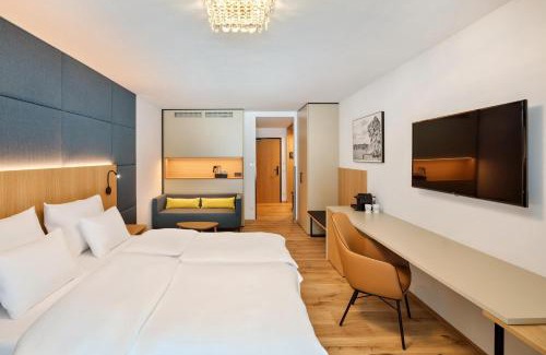 Hietzing Hotel | Elegant Austria Trend Hotel Maximilian: Pet Friendly & Rated 9/10