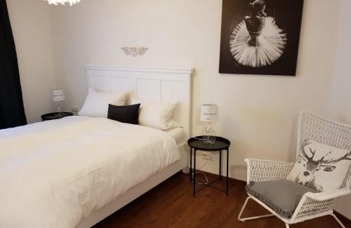 Zieflesberg Apartment | Oceanfront Escape at Auszeit am Wildkatzenpfad