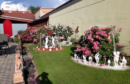 Leoben Apartment | Relaxing AusZeit Leoben 1: Terrace & Free Parking