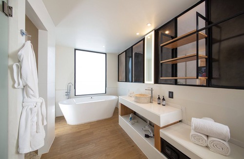 San Pedro Garza Garcia Hotel | Discover Auténtico Monterrey: Eco-Friendly Comfort Awaits