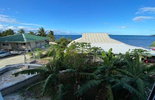 Teahupoo Apartment | Beachfront AUTE - Ocean Views and Private Beach Awaits