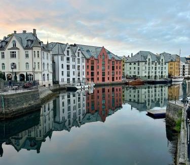 Alesund Apartment | Discover an Authentic Art Nouveau Apartment in City Center