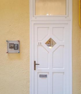 Erzsebetvaros Apartment | Guest Rated: 9.4/10 at Authentic Akacfa Apartment