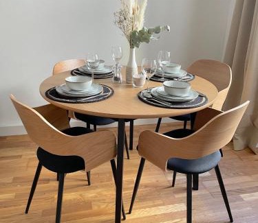Margareten Apartment | Cozy Apartment Steps from City Centre - Guest Rated 9.3/10
