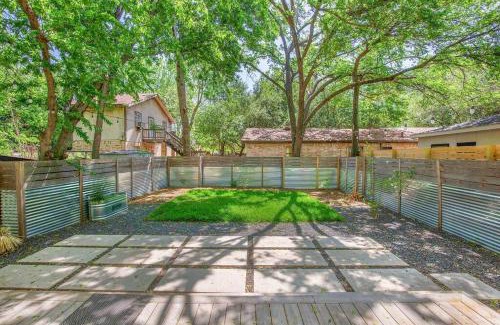 Holly House | Authentic ATX Beauty DT Pool Gem- Walk 2 Lake & Eateries