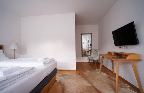 Modling Apartment | Authentic Austrian Flat in the South of Vienna