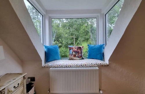 Termon Cottage | Charming Rustic Cottage Retreat with Pool & Spa - 9.8 Rated