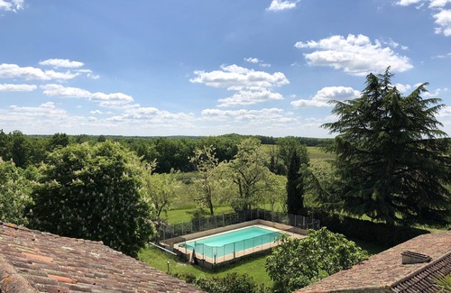Lacapelle-Cabanac House | Inviting Country Cottage with Private Pool & Ocean Views
