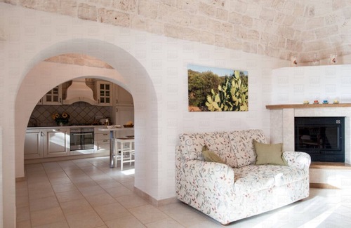 Macchia di Monte Villa | Unique Historic Trullo with Pool – Perfect for Families!