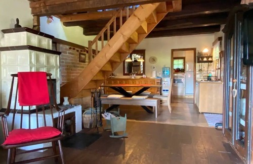 Marija Bistrica Cottage | Serene Escape: Authentic House in Peaceful Village Retreat