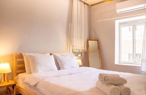 Konak Apartment | Experience Authentic House Near Izmir's Top Attractions