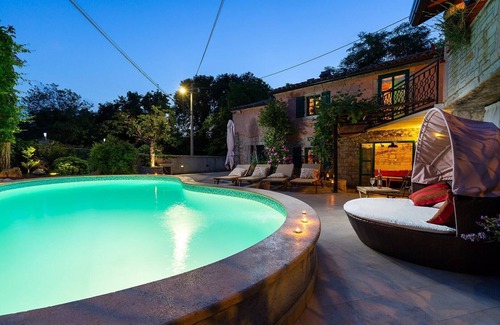 Debeljuhi Villa | Discover Villa Albazora: Pet-Friendly Retreat in Istria