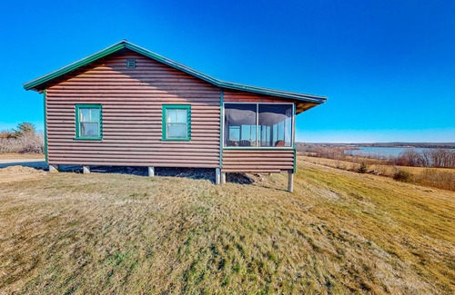 Castine Cottage | Cozy Maine Rustic Cottage with Ocean View & Dog Friendly
