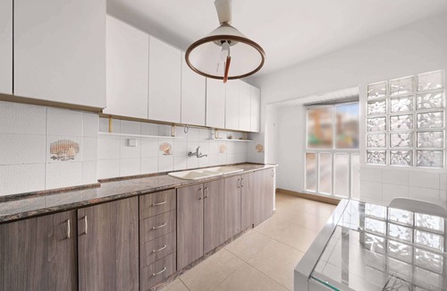 Mahane Israel Apartment | Quaint 3-Bedroom Retreat in Mamilla with Free Parking