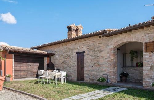 SantʼAngelo in Vado House | Budget-Friendly Belvilla by OYO Borgo Tre with Pool Access