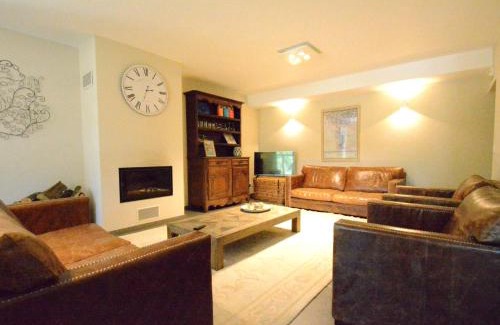 Gedinne House | Inviting Holiday Home in Gedinne with Hot Tub & Fireplace
