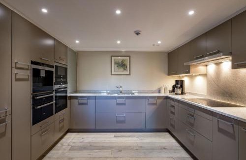 Gedinne House | Inviting Holiday Home in Gedinne with Hot Tub & Fireplace