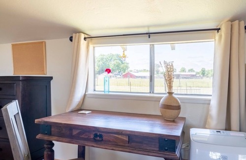 Wright Area Action Group Apartment | Inviting Rustic Farm Stay with Family-Friendly Amenities