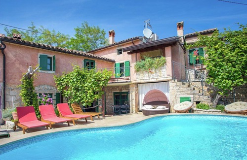 Debeljuhi Cabin | Authentic stone holiday house with private pool and very nice location in Istria
