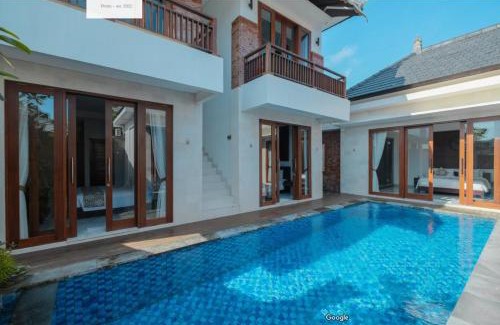 Padonan Villa | Enchanting Temple & Garden: 5BR Villa with Pool Access