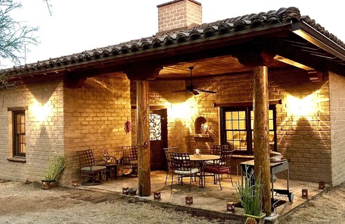 Drexel Heights House | Experience Authentic Tucson: Mud Adobe Casita in Nature
