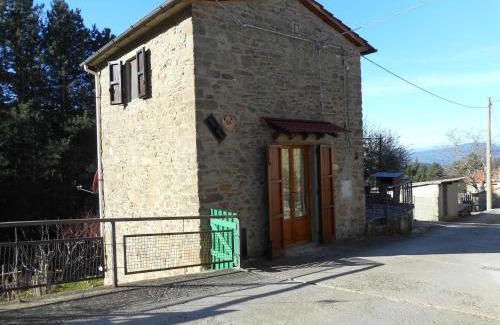 Rufina House | Charming Tuscan Hideaway: Pet & Child Friendly Retreat