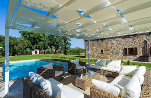 Lucignano Villa | Authentic Tuscan Villa near Arezzo