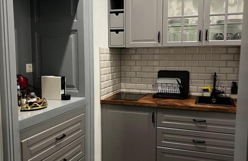 Landstrasse Apartment | Experience Authentic Viennese Living in Family-Friendly Comfort
