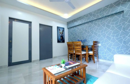 Mumbai House | Authentically Designed 1 Bedrooms near Airport