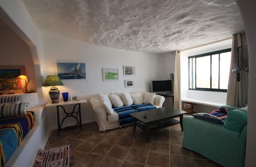 Poris de Abona House | Authentic Beachfront Rock House with Pool and Ocean Views