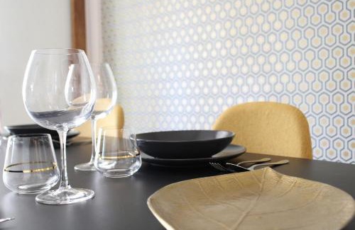 Auch Apartment | Authentic & Inviting Home: Pet-Friendly with Breakfast